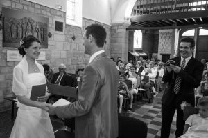 mariage religieux, mariage eglise, couple de mariés eglise, photographe de mariage Ile-de-France, Yvelynes, Seine-et-Marne, Val-de-Marne, Haut-de-Seine, Essonne